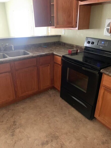 More Photos Of 325 Vernon St, New Llano Land For Sale