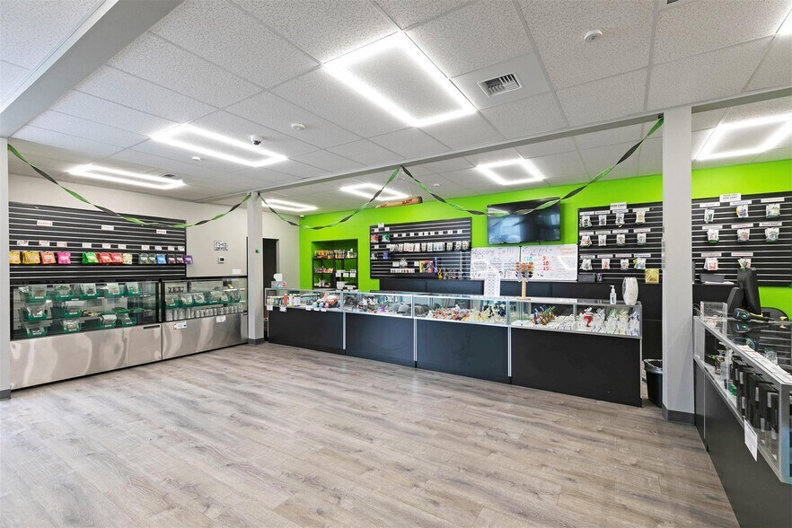 More Photos Of 2401 Brooks St, Missoula General Retail For Sale