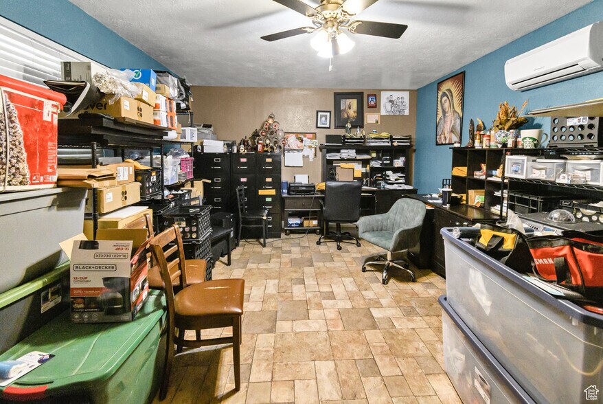 More Photos Of 1535 S State St, Salina Specialty For Sale