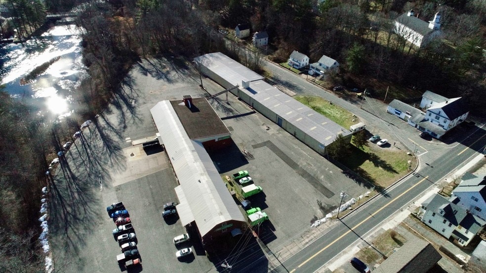 More Photos Of 44 Depot St, Belchertown Warehouse For Lease