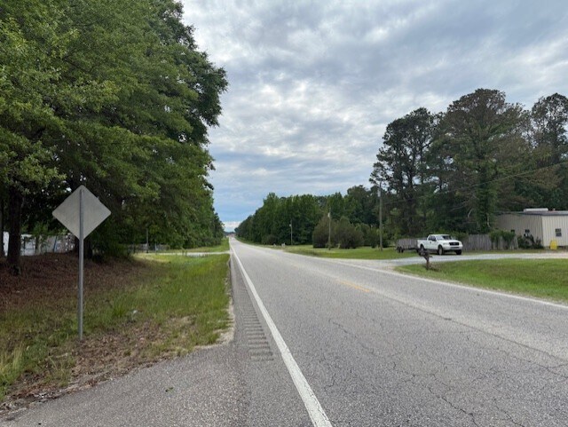 More Photos Of 5747 Elmore Rd, Elmore Warehouse For Sale