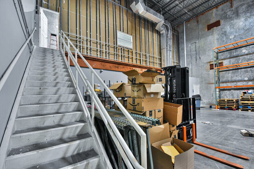 More Photos Of 2020 NW 129th Ave, Miami Warehouse For Lease