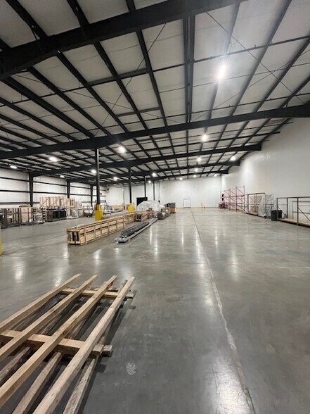 More Photos Of 2730 N Roemer Rd, Appleton Warehouse For Sale