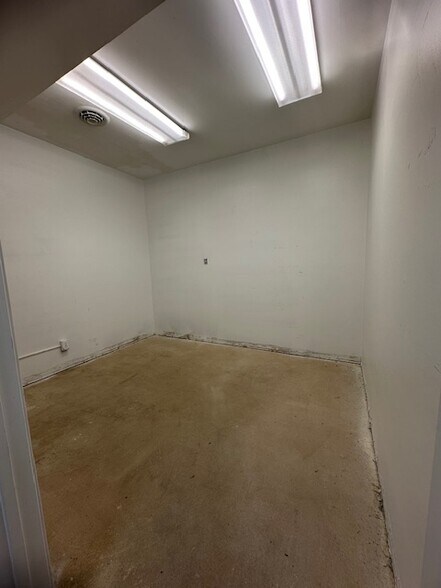 More Photos Of 936 General Booth Blvd, Virginia Beach Medical For Lease