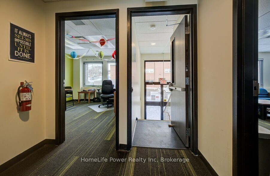 More Photos Of 354 Charles St, Kitchener Office For Lease