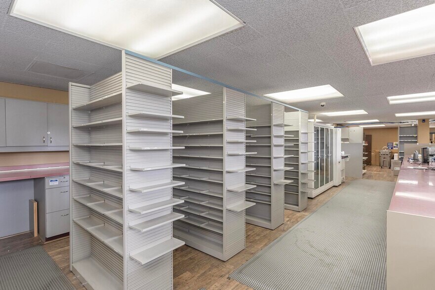 More Photos Of 499 Alvarado St, Monterey Freestanding For Sale