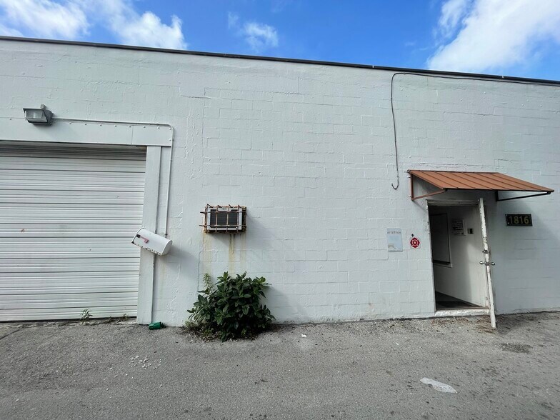 More Photos Of 1800-1812 SW 7th Ave, Pompano Beach Warehouse For Sale