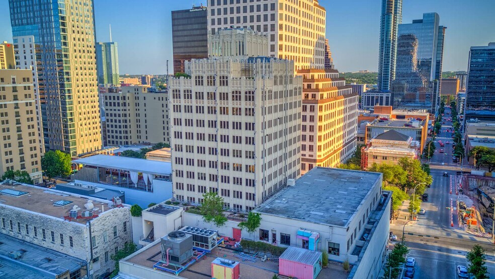 More Photos Of 114 W 7th St, Austin Office For Lease