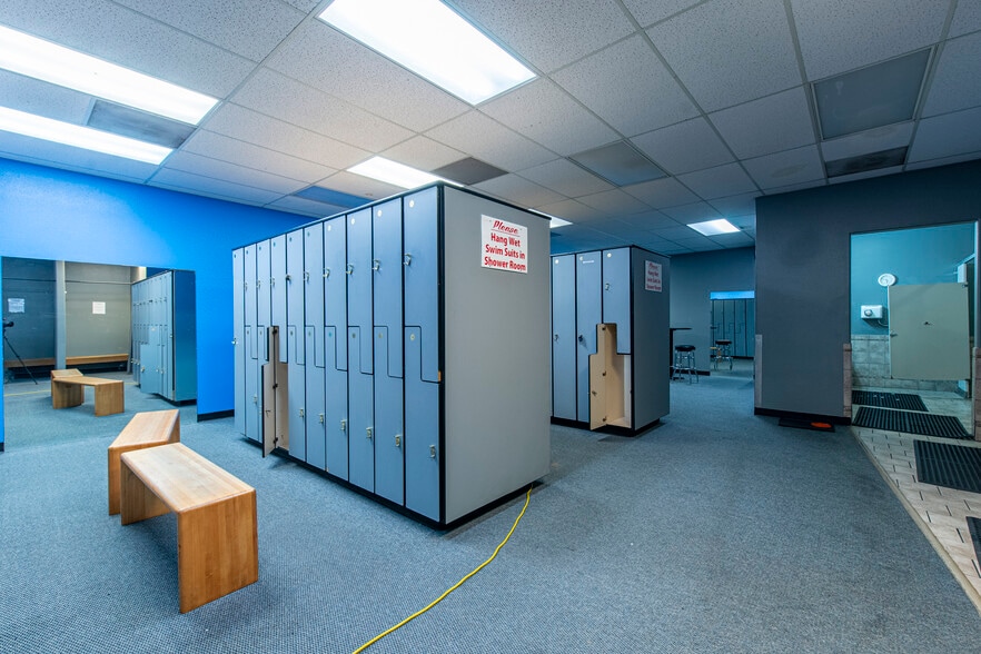 More Photos Of 1713 Beavercreek Rd, Oregon City Freestanding For Lease