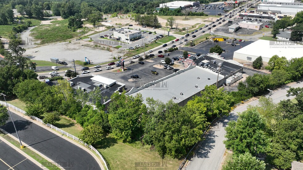 More Photos Of 1615 W Highway 76, Branson Unknown For Lease