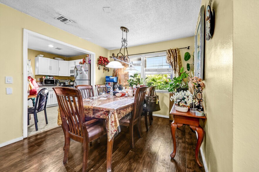 More Photos Of 1380 Glen Ave, Pasadena Apartments For Sale