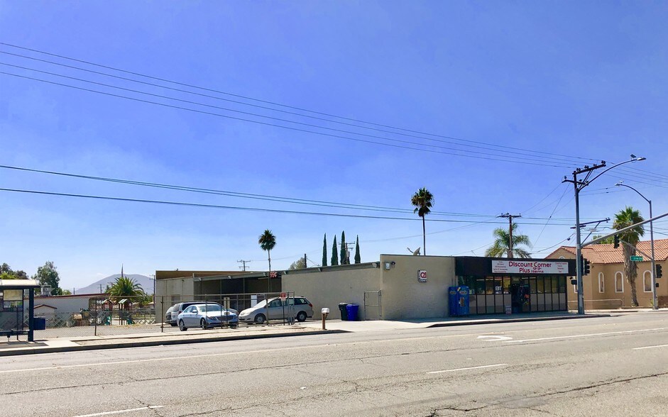 More Photos Of 17525 Arrow Blvd, Fontana Storefront For Lease