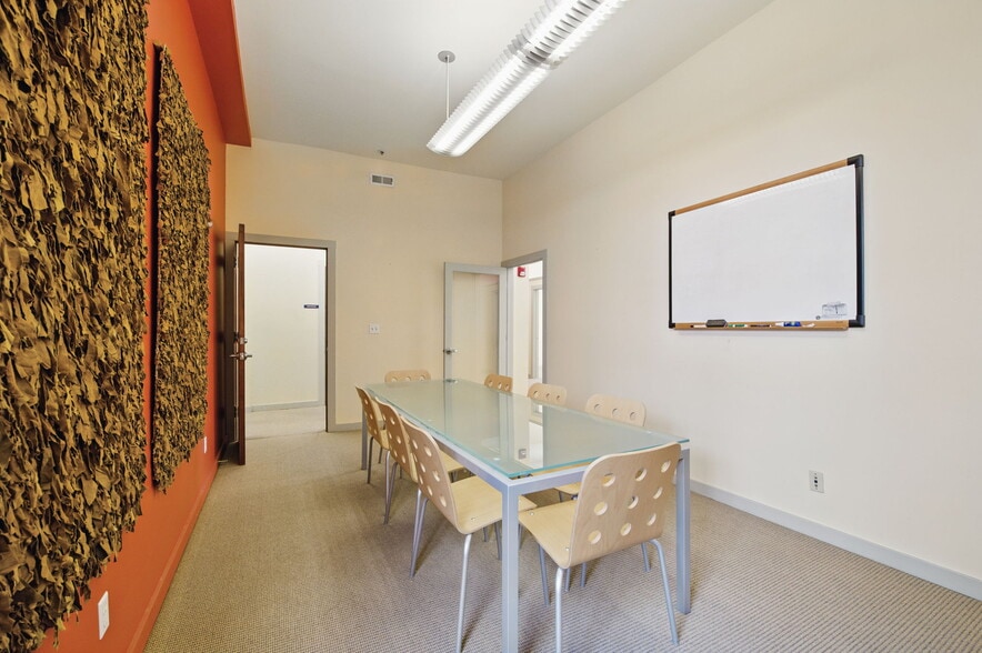 More Photos Of 1717-1719 Powell St, San Francisco Office For Lease