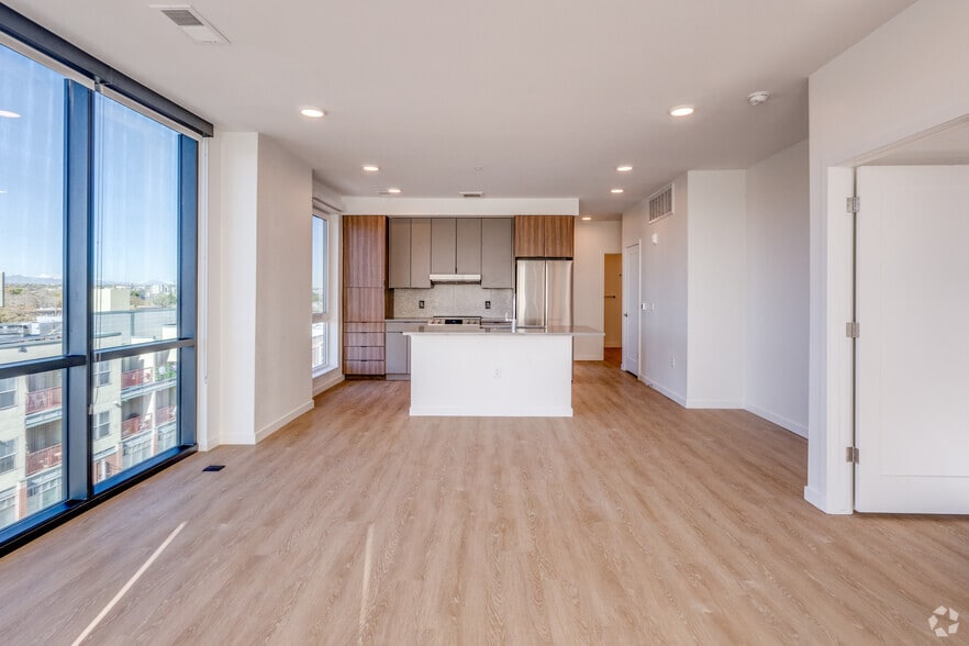 More Photos Of 1010 N Santa Fe Dr, Denver Apartments For Lease