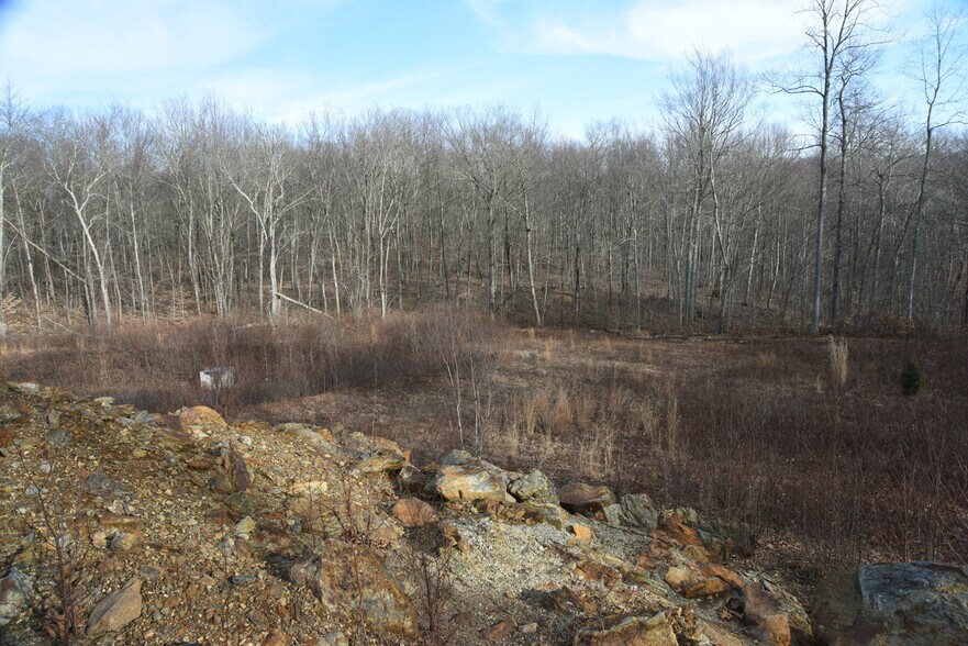 More Photos Of 206 E High St, East Hampton Land For Sale