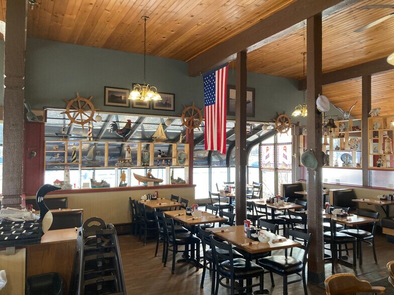 More Photos Of 403 Belknap St, Superior Restaurant For Sale