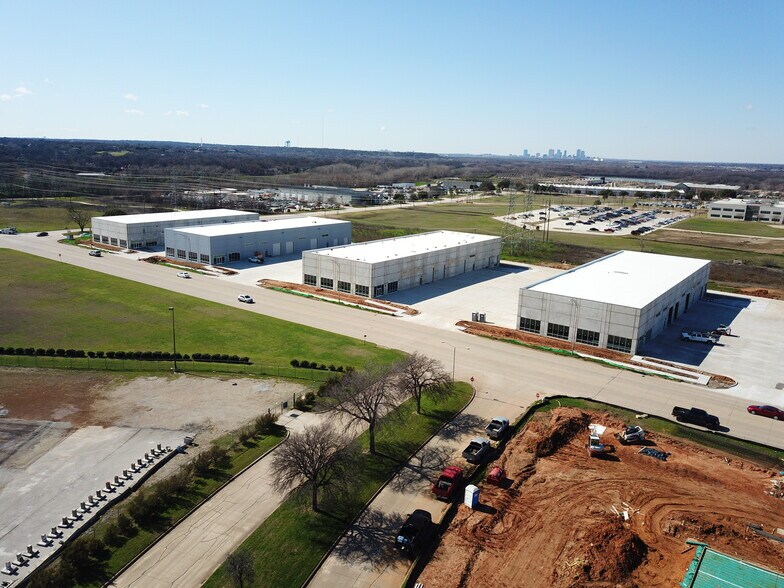 More Photos Of 1813 Handley Ederville Rd, Fort Worth Unknown For Lease