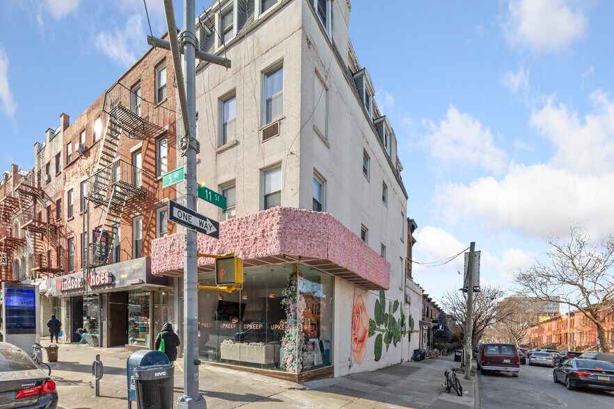 More Photos Of 480 5th Ave, Brooklyn Apartments For Lease