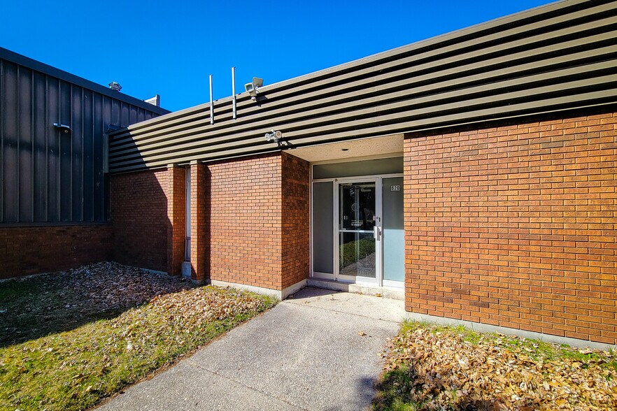 More Photos Of 620 Ireland Rd, Norfolk Manufacturing For Lease