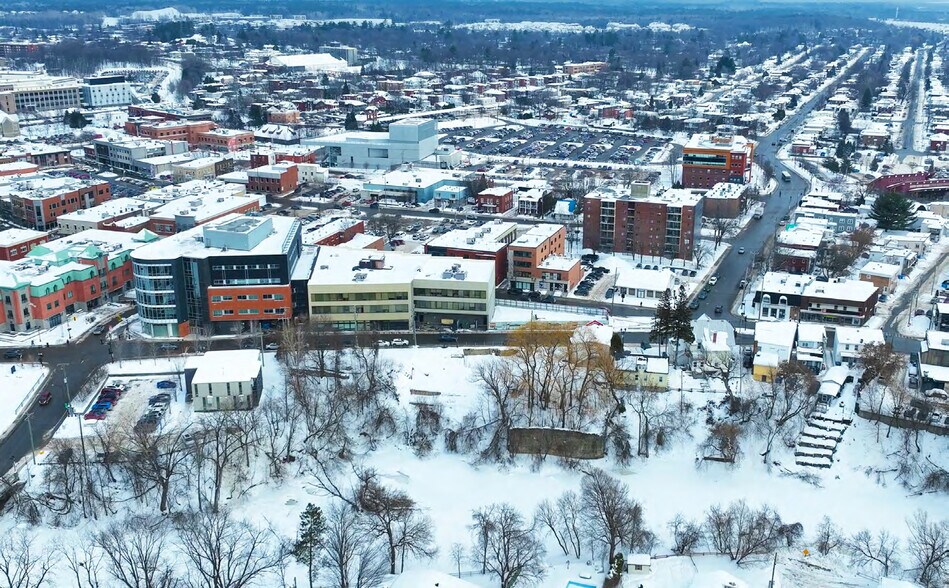 More Photos Of 210-216 Rue Labelle, St-Jérôme Land For Sale