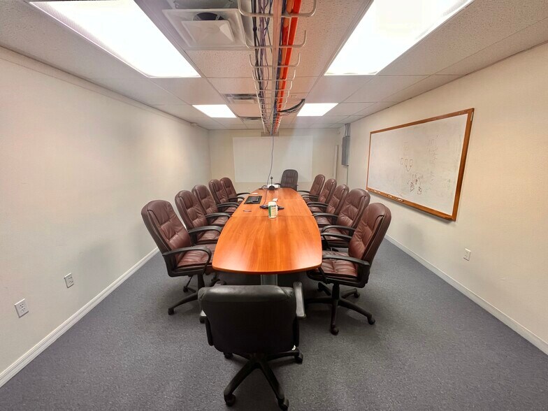 More Photos Of 902 E New Haven Ave, Melbourne Coworking Space