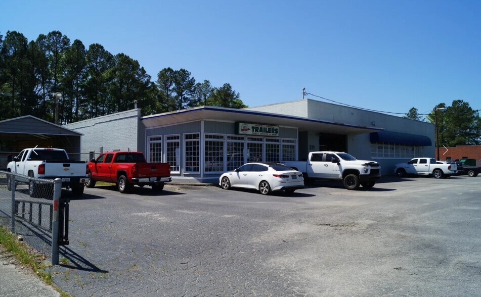 Primary Photo Of 225 W Hill St, Thomson Industrial For Sale