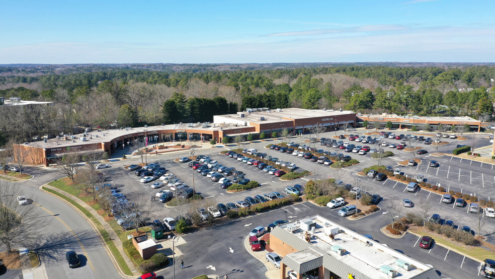 Primary Photo Of 5603-5653 Creedmoor Rd, Raleigh General Retail For Lease