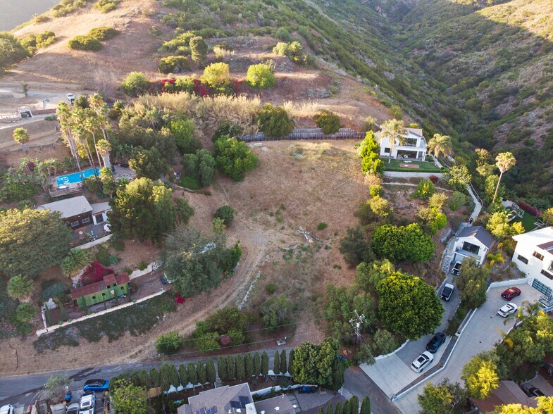 More Photos Of 26585 Ocean View Dr, Malibu Land For Sale