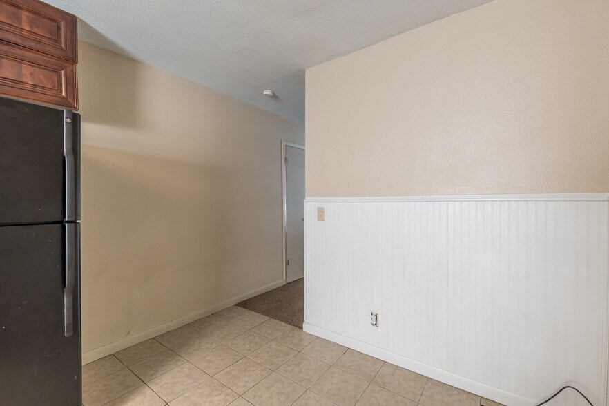 More Photos Of 1204-1216 Lakeview Dr NW, Conyers Apartments For Sale