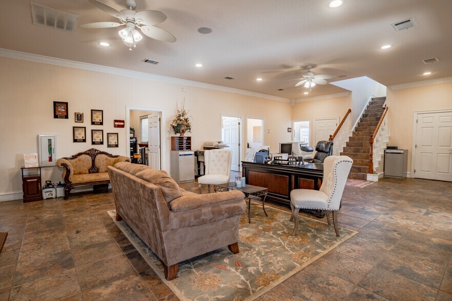 More Photos Of 8475 County Road 156, Kaufman Office For Sale