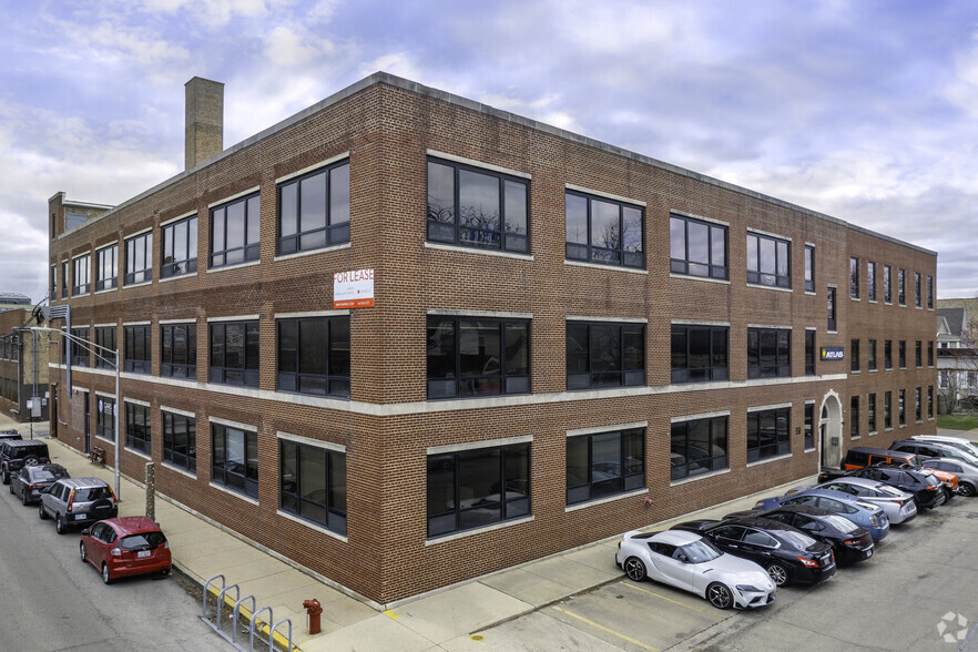 Primary Photo Of 1801 W Warner Ave, Chicago Loft Creative Space For Lease