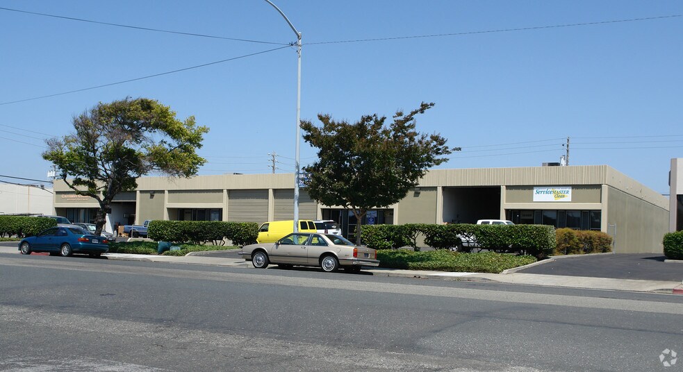Primary Photo Of 14492-14498 Wicks Blvd, San Leandro Warehouse For Lease