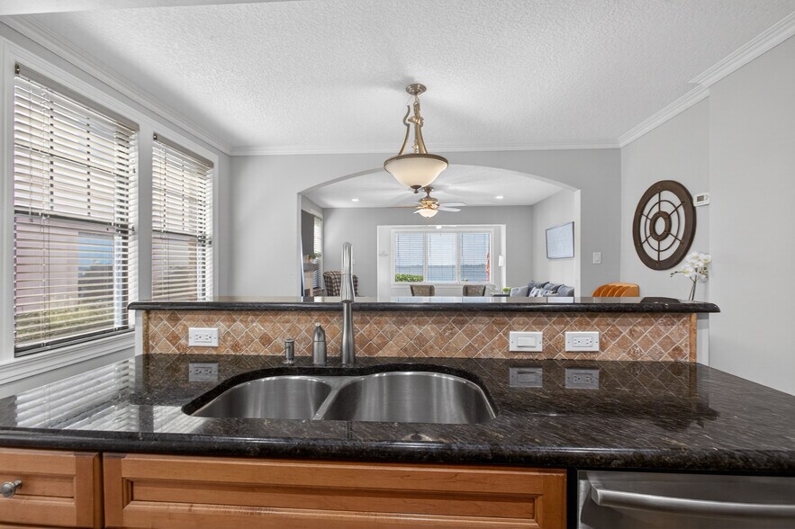 More Photos Of 1710 River Rd, Jacksonville Apartments For Sale