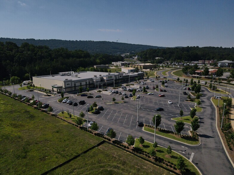 More Photos Of 6215-6219 Tattersall Blvd, Birmingham General Retail For Lease