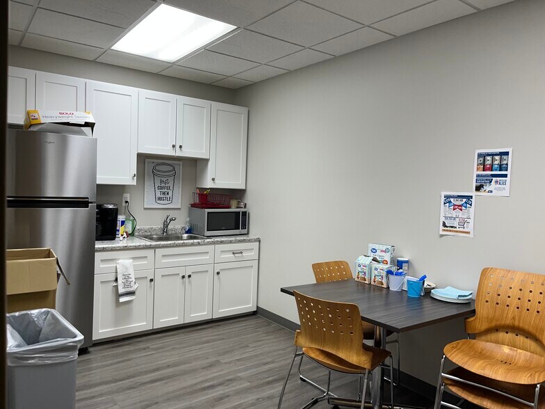 More Photos Of 1221 Byron Rd, Howell Medical For Lease