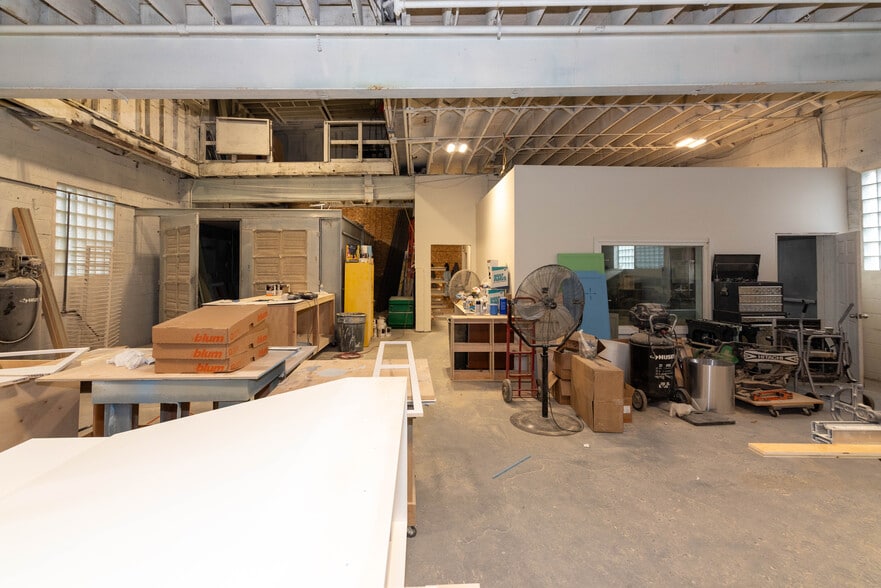 More Photos Of 1401 Clipper Heights, Baltimore Warehouse For Sale