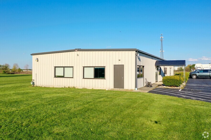 More Photos Of 2440 Bright Rd, Findlay Warehouse For Sale