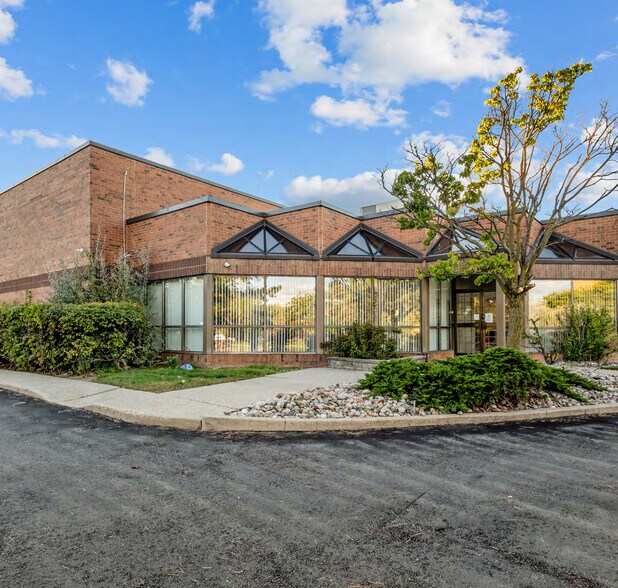 More Photos Of 6130 Tomken Rd, Mississauga Warehouse For Sale