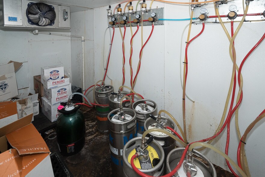 More Photos Of 3734 Fleet St, Baltimore Bar For Sale