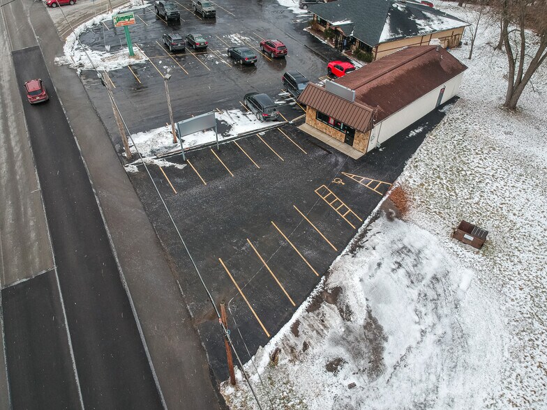 More Photos Of 1909 E Washington St, New Castle Freestanding For Sale