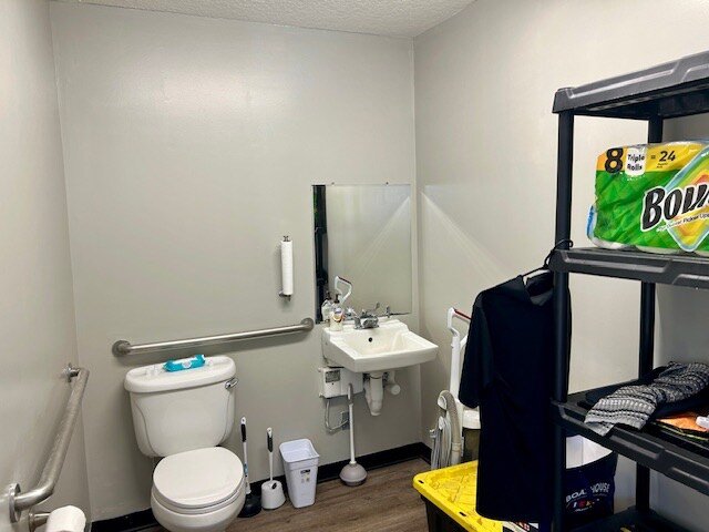 More Photos Of 85107 Commercial Park Dr, Yulee Warehouse For Lease