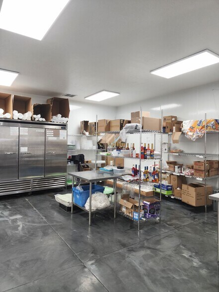 More Photos Of 1490 W Broadway St, Idaho Falls Service Station For Sale