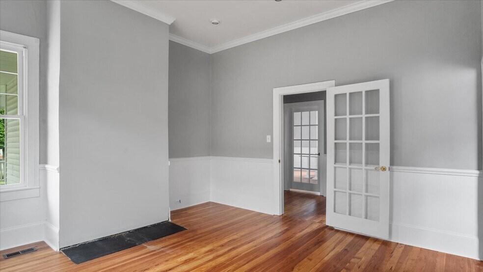 More Photos Of 109 Gilliam St, Oxford Medical For Lease