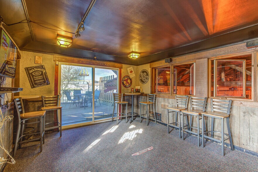 More Photos Of 500 W F St, Casper Restaurant For Sale