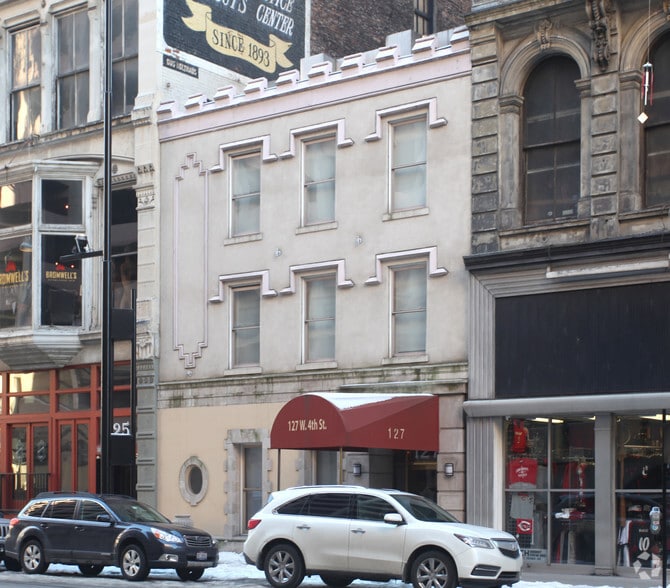 Primary Photo Of 127 W 4th St, Cincinnati Restaurant For Lease