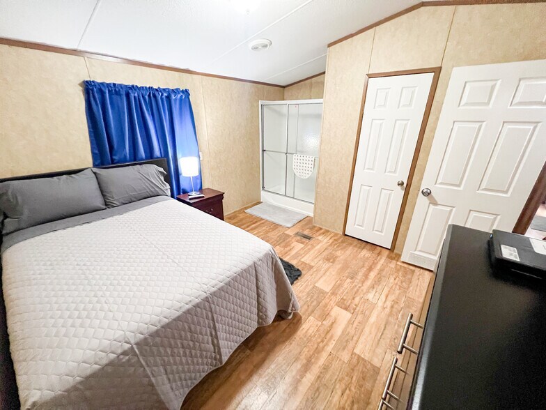 More Photos Of 3299 S Fulton Ave, Odessa Specialty For Sale