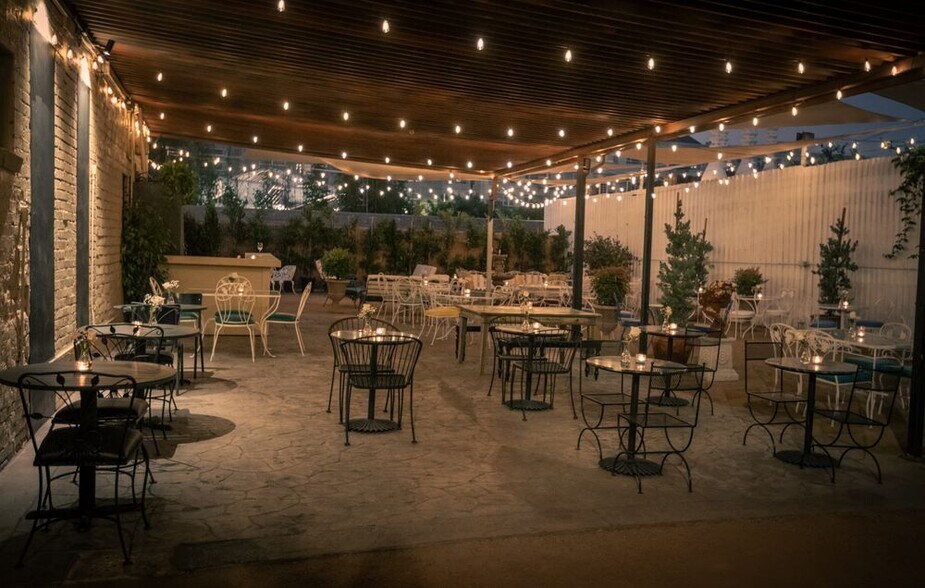 More Photos Of 1200 E 5th St, Los Angeles Restaurant For Lease