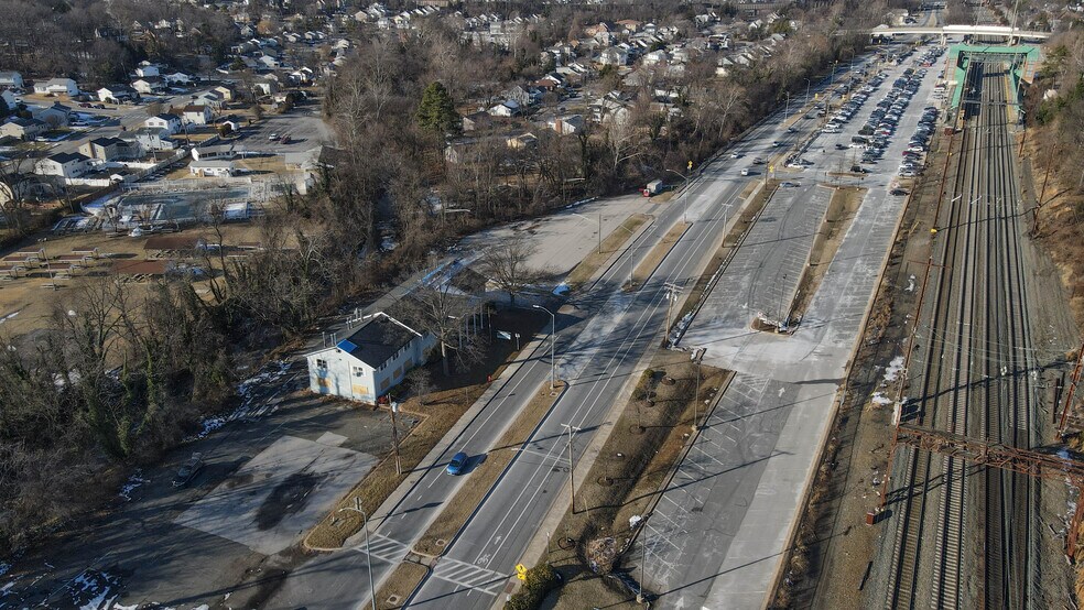 More Photos Of 5820 Southwestern Blvd, Halethorpe Flex For Sale