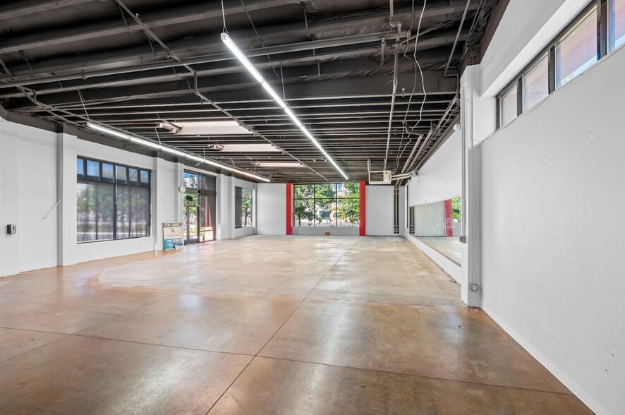 More Photos Of 7520 Longley Ln, Reno Freestanding For Lease