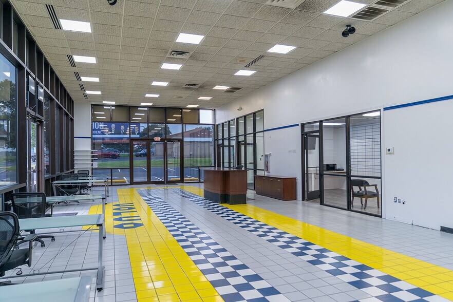 More Photos Of 7530 Midlothian Tpke, North Chesterfield Auto Dealership For Sale